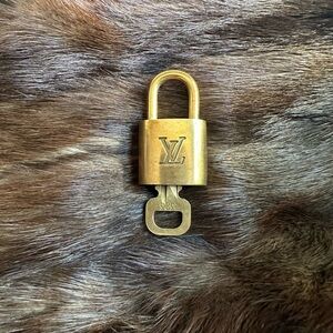 Authentic Louis Vuitton LV Lock&Key #323